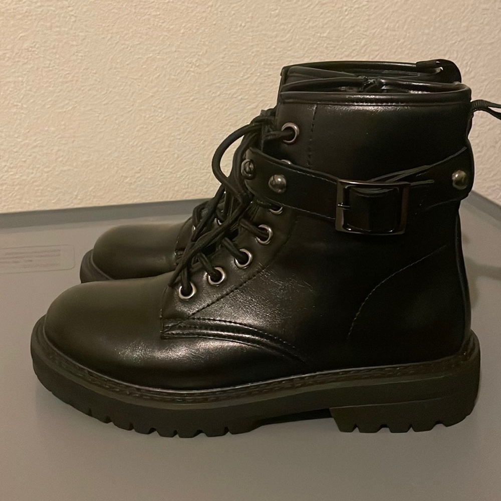 Cushionaire Short Combat Boot - 8.5